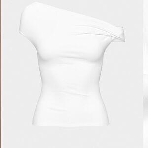 Aritzia contour ravish top in white